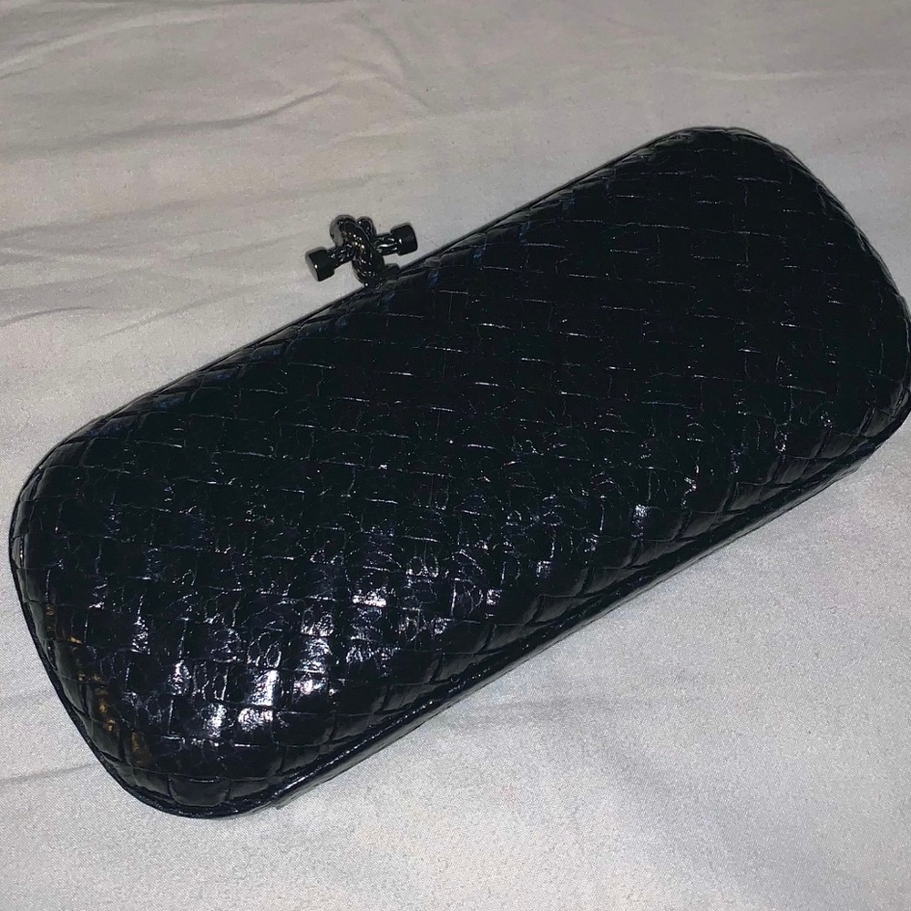 Black Clutch - Picture 3 of 8